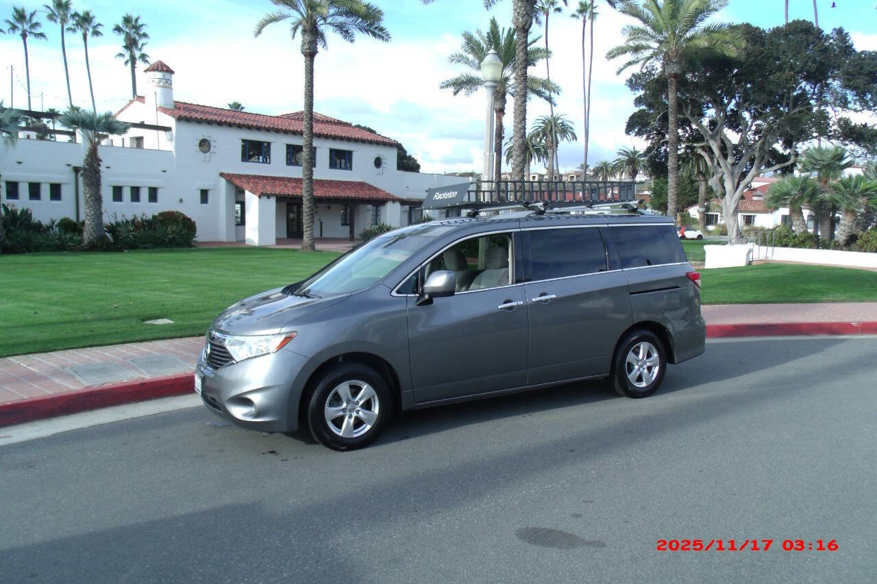 Used 2016 Nissan Quest SV image 2