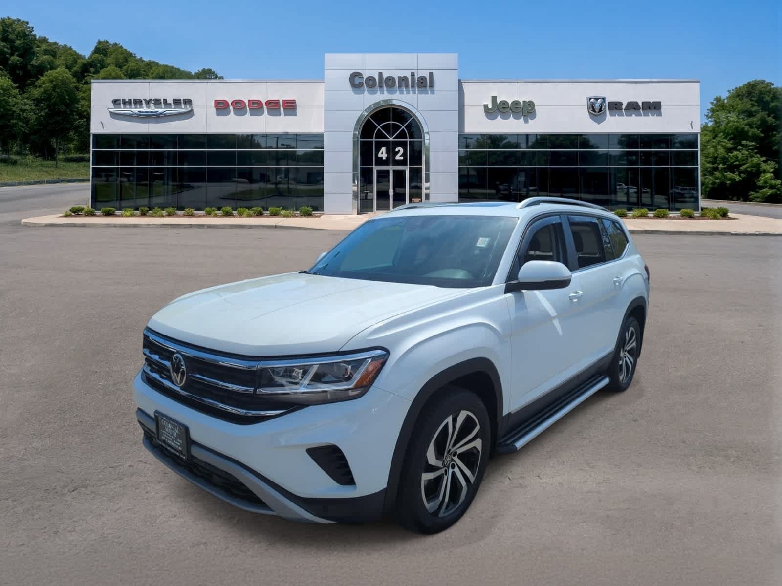Used 2022 Volkswagen Atlas SEL AWD/4WD image 2