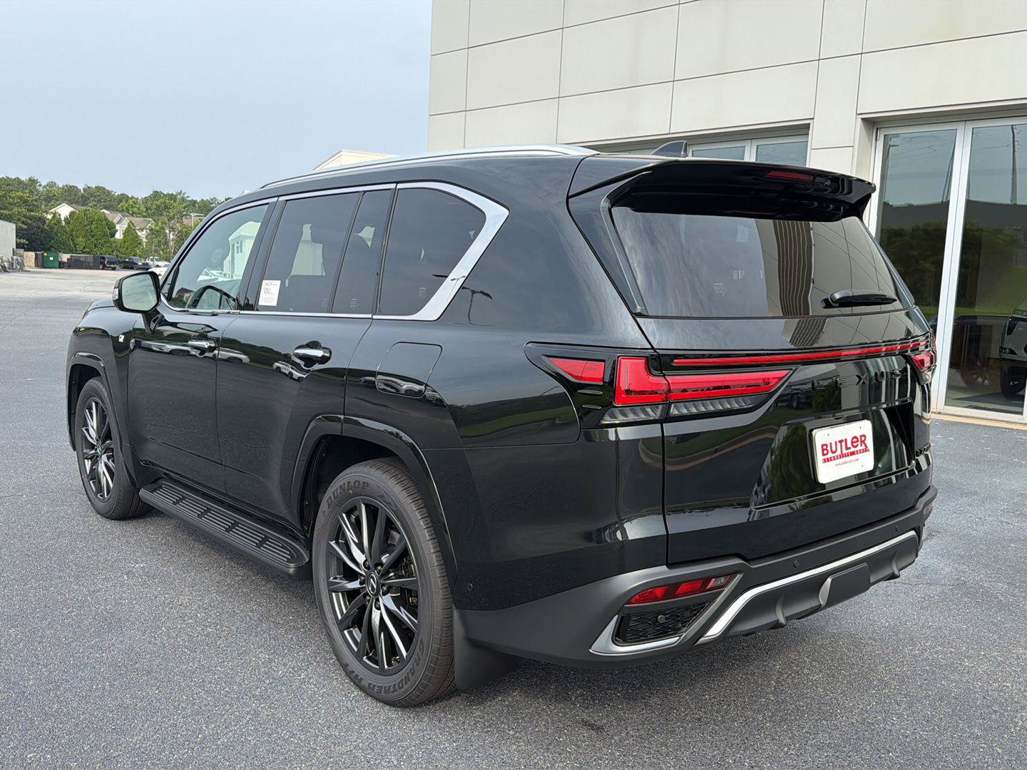 New 2026 Lexus LX 700h F Sport AWD/4WD image 4