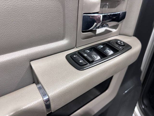 Used 2012 RAM 2500 SLT w/ Technology Group AWD/4WD image 14
