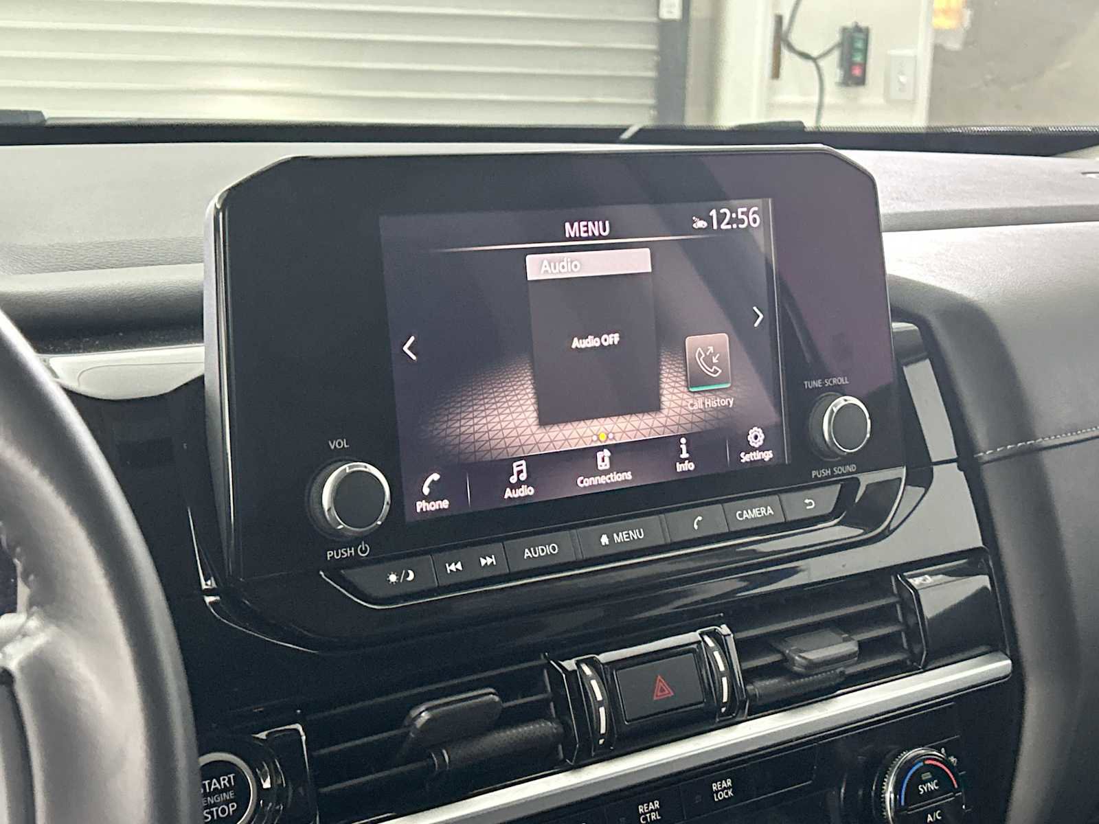 Used 2022 Nissan Pathfinder SV image 12