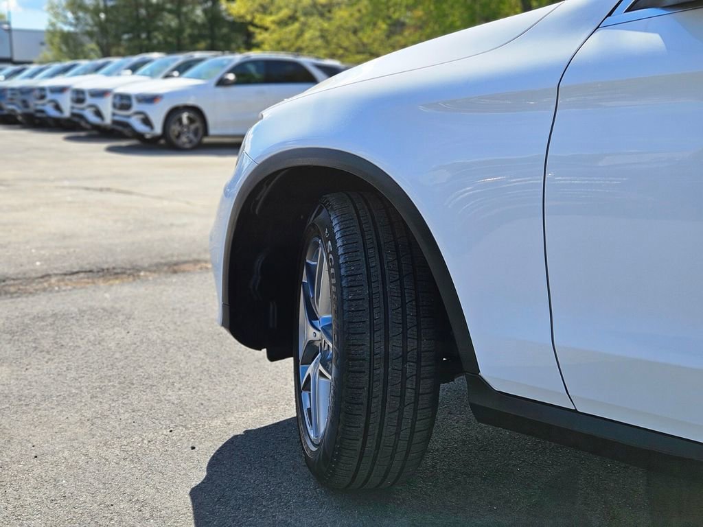 Used 2018 Mercedes-Benz GLC 300 4MATIC image 32