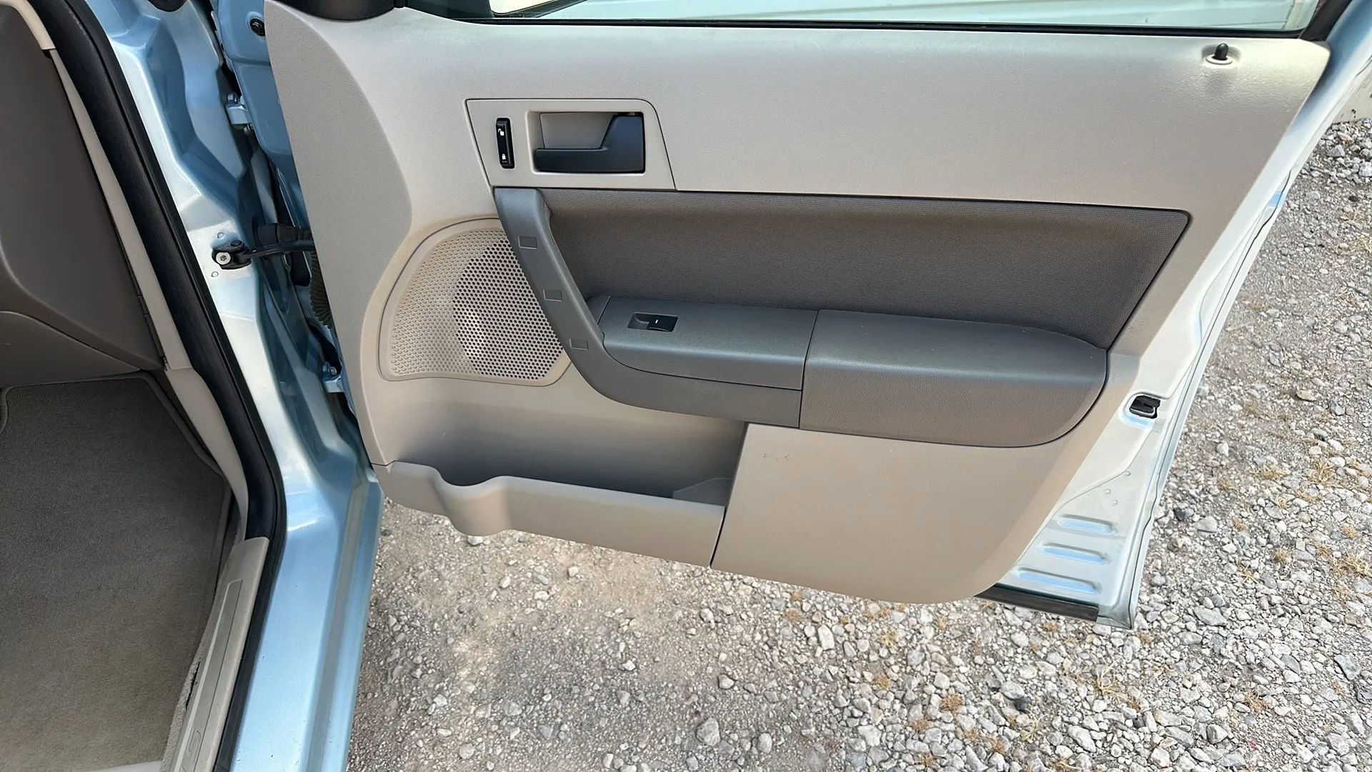 Used 2008 Ford Focus SE image 17