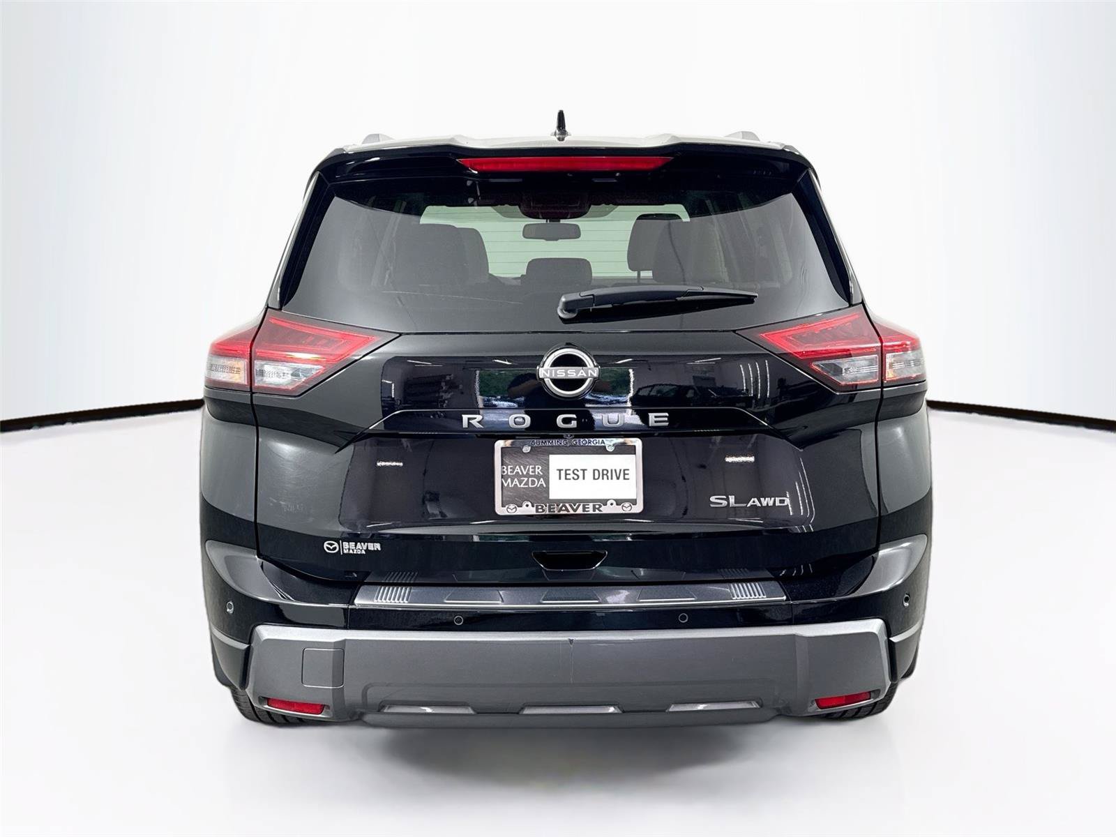 Used 2024 Nissan Rogue SL AWD/4WD image 12