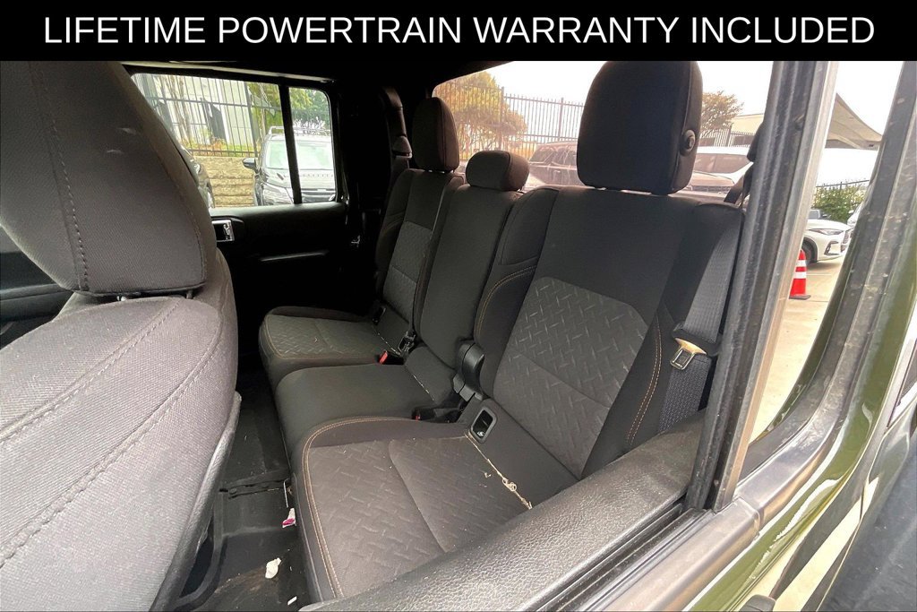 Used 2024 Jeep Gladiator Mojave w/ Technology Group AWD/4WD image 27