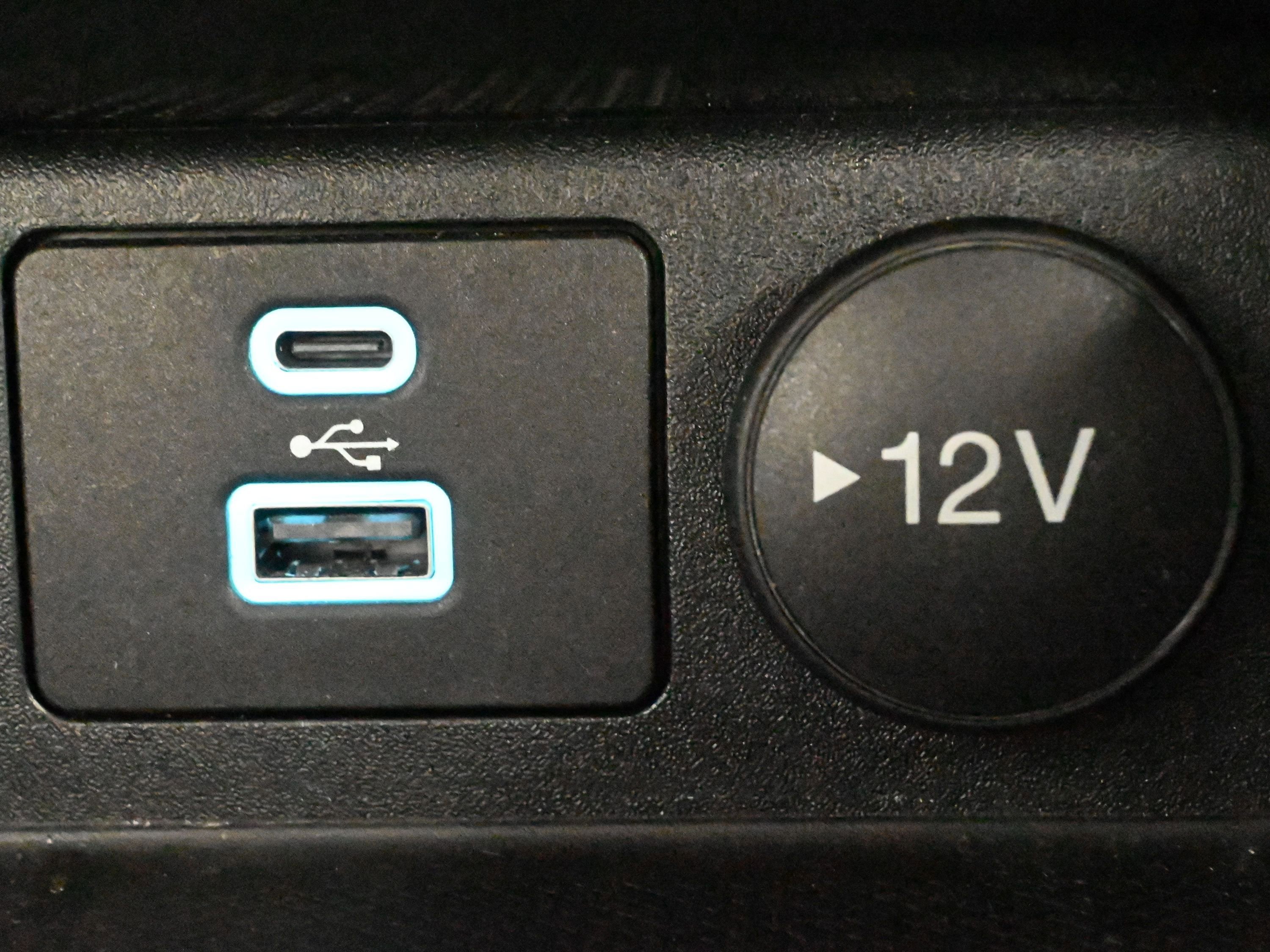 Used 2022 Ford Escape Titanium w/ Titanium Elite Package image 18