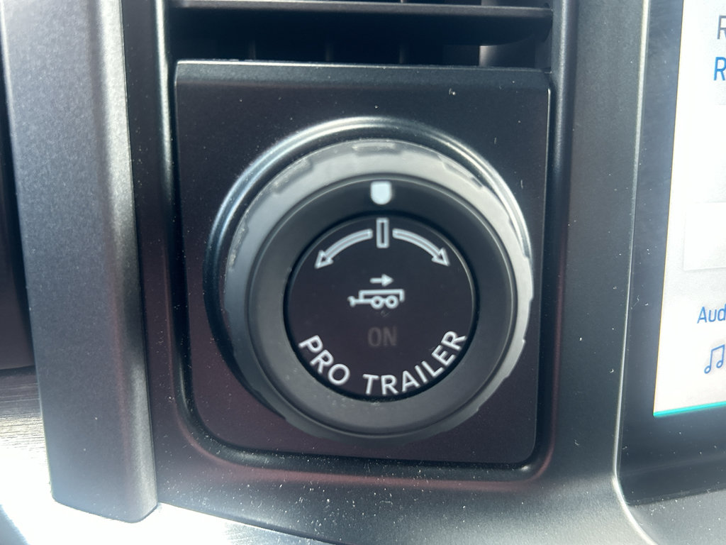 Used 2022 Ford F150 Lariat w/ Equipment Group 502A High AWD/4WD image 38