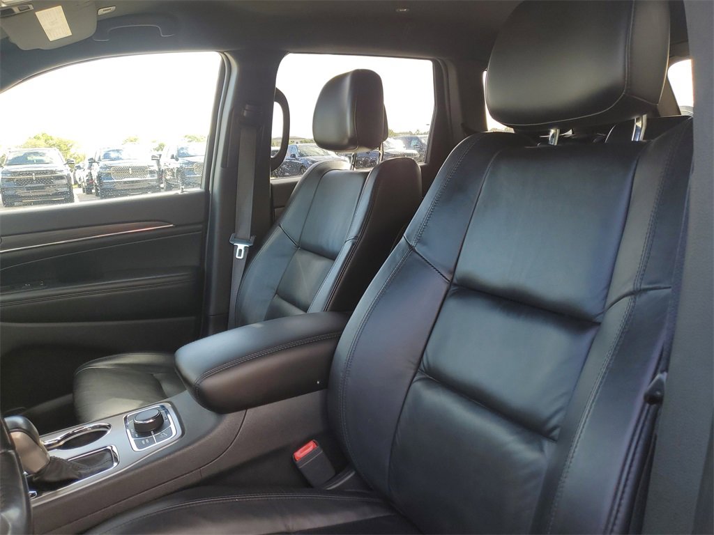 Used 2019 Jeep Grand Cherokee Limited image 23