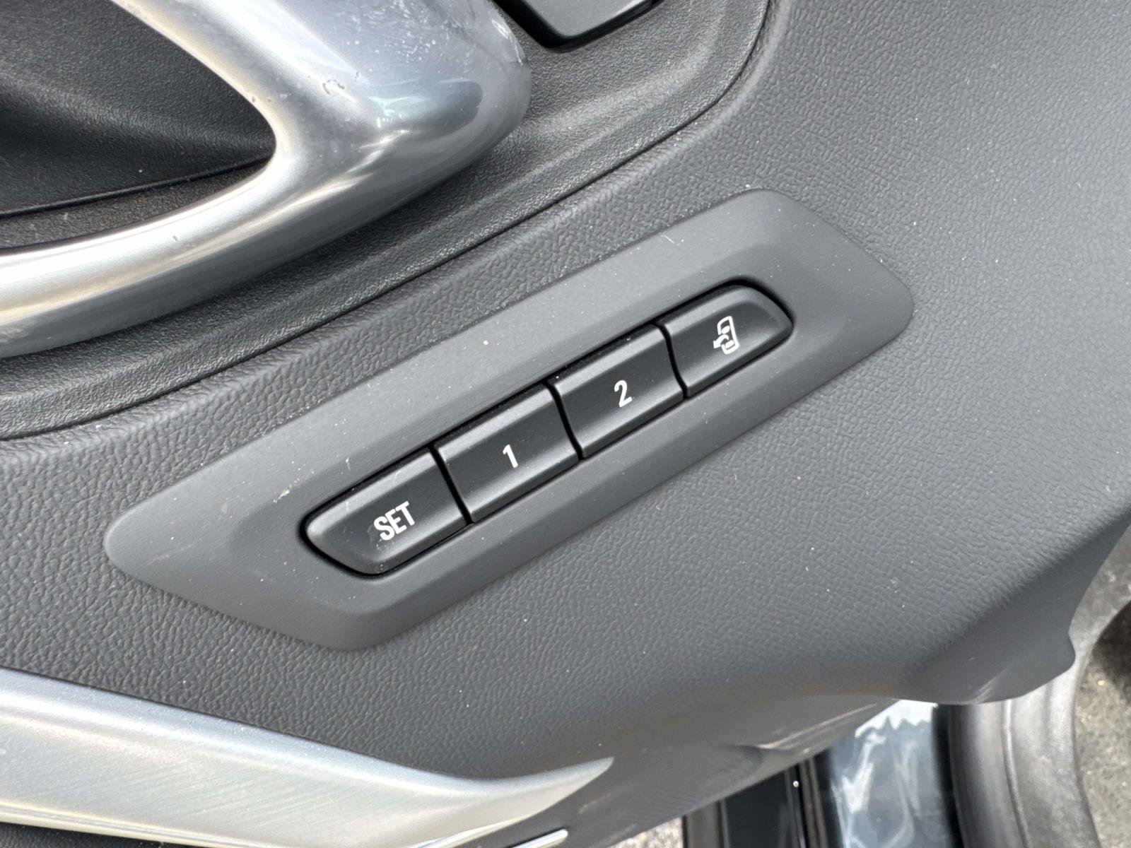Used 2023 Chevrolet Camaro SS RWD image 23