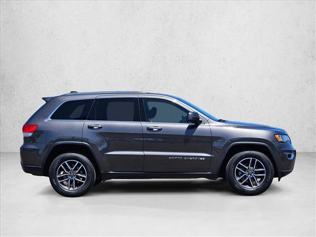 Used 2019 Jeep Grand Cherokee Laredo w/ 18" Wheel & 8.4" Radio Group RWD image 4