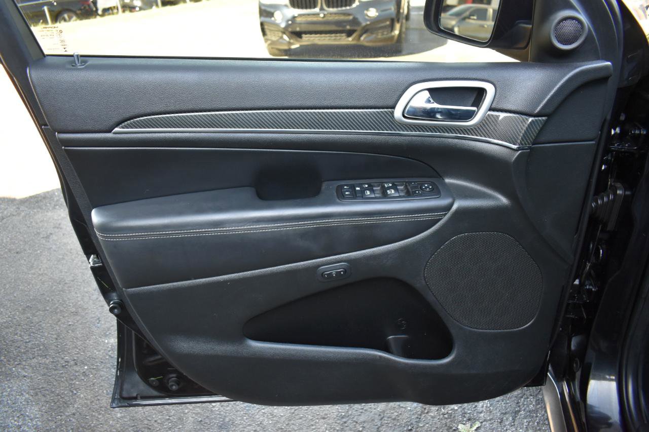 Used 2014 Jeep Grand Cherokee SRT AWD/4WD image 36