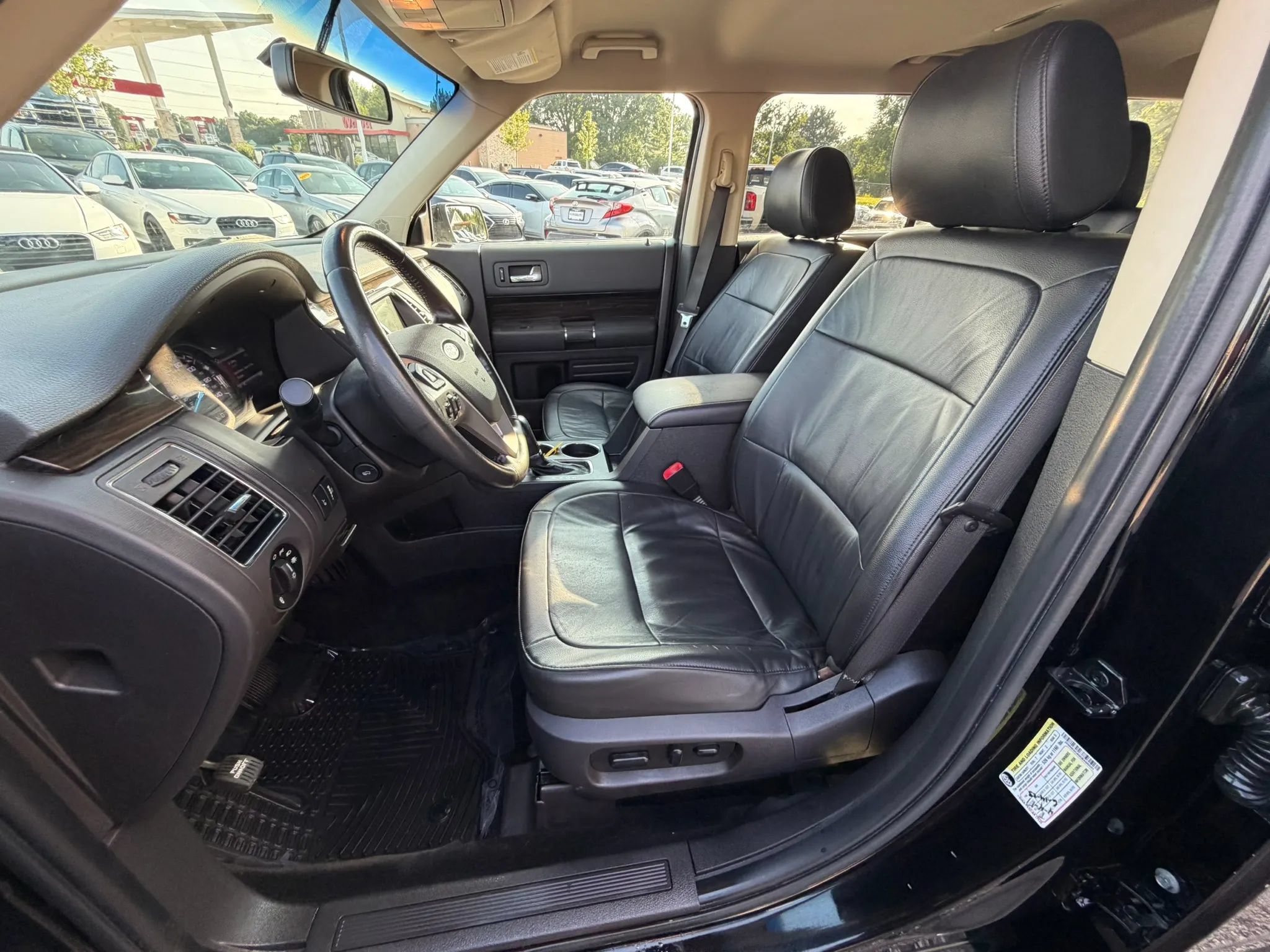 Used 2016 Ford Flex SEL w/ Equipment Group 202A AWD/4WD image 17