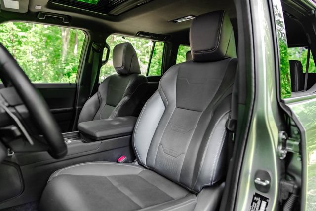 Used 2024 Lexus GX 550 w/ Cold Area Package AWD/4WD image 21