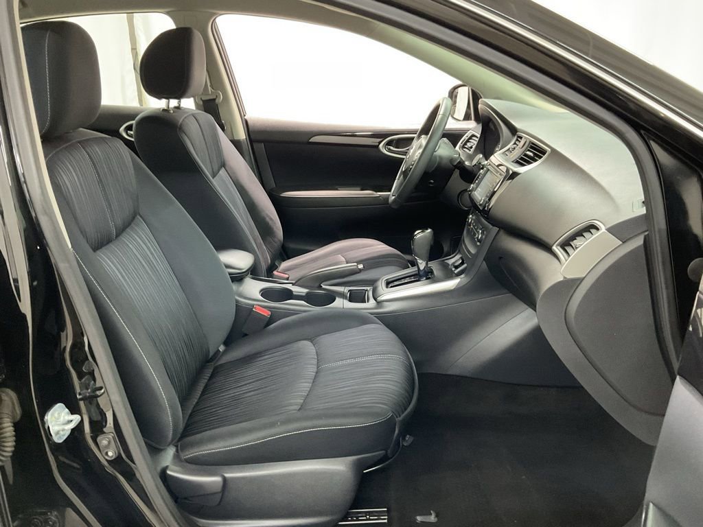 Used 2017 Nissan Sentra SV w/ Driver's Assist Package image 26