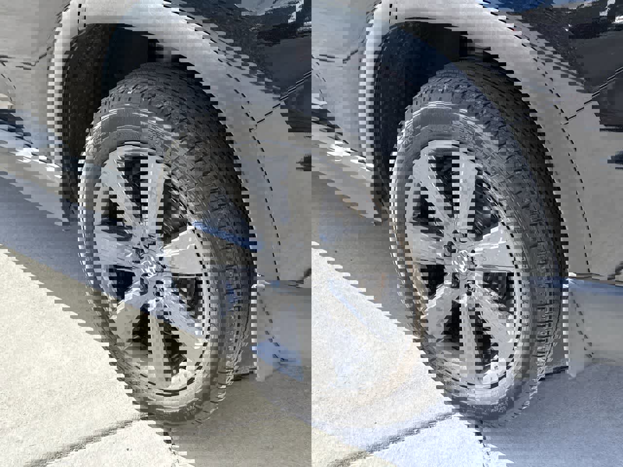 Used 2023 Honda Pilot Sport image 8