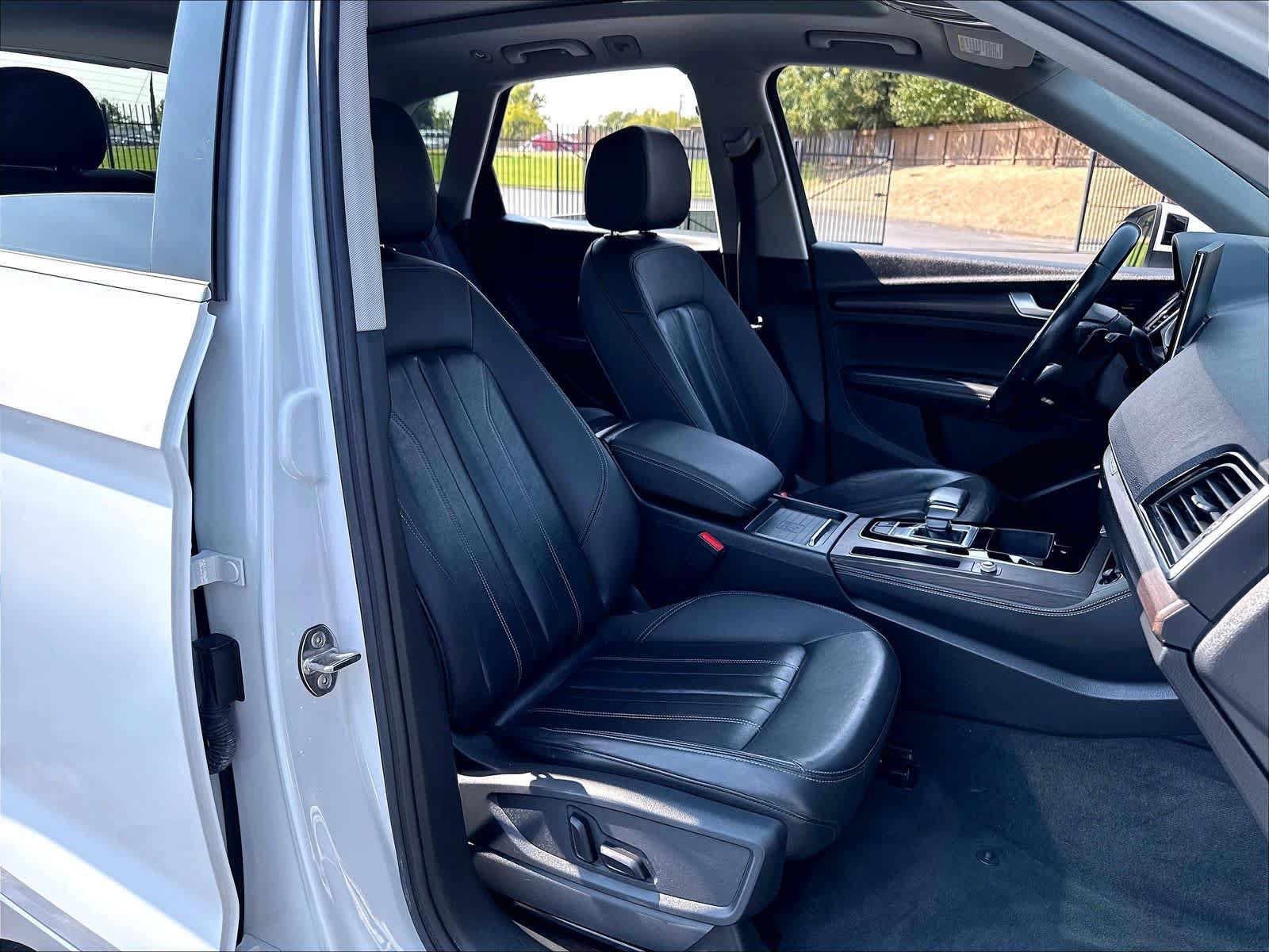 Used 2021 Audi Q5 2.0T Premium Plus w/ Premium Plus Package AWD/4WD image 3