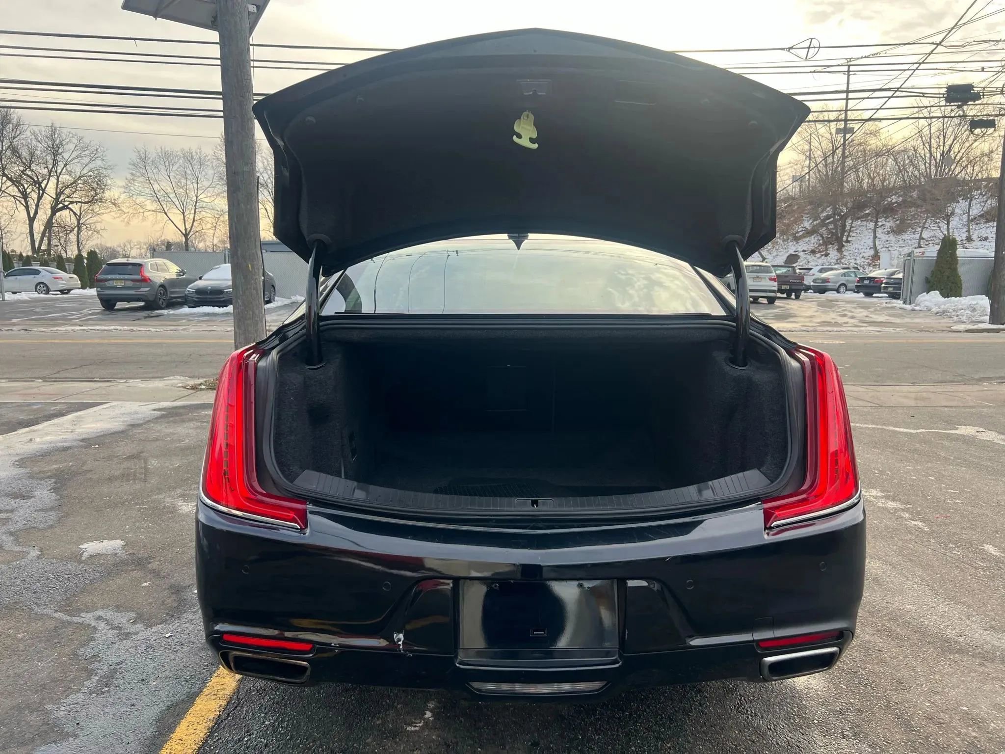 Used 2019 Cadillac XTS Luxury image 9
