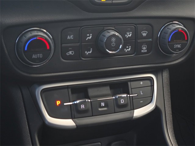 Used 2024 GMC Terrain SLE w/ Driver Convenience Package image 22