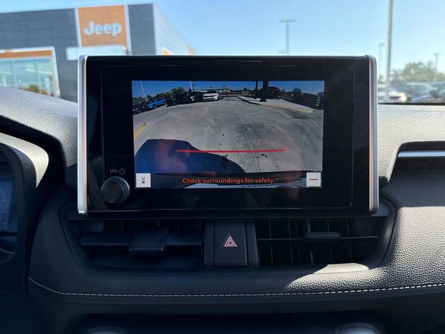 Used 2024 Toyota RAV4 LE image 31