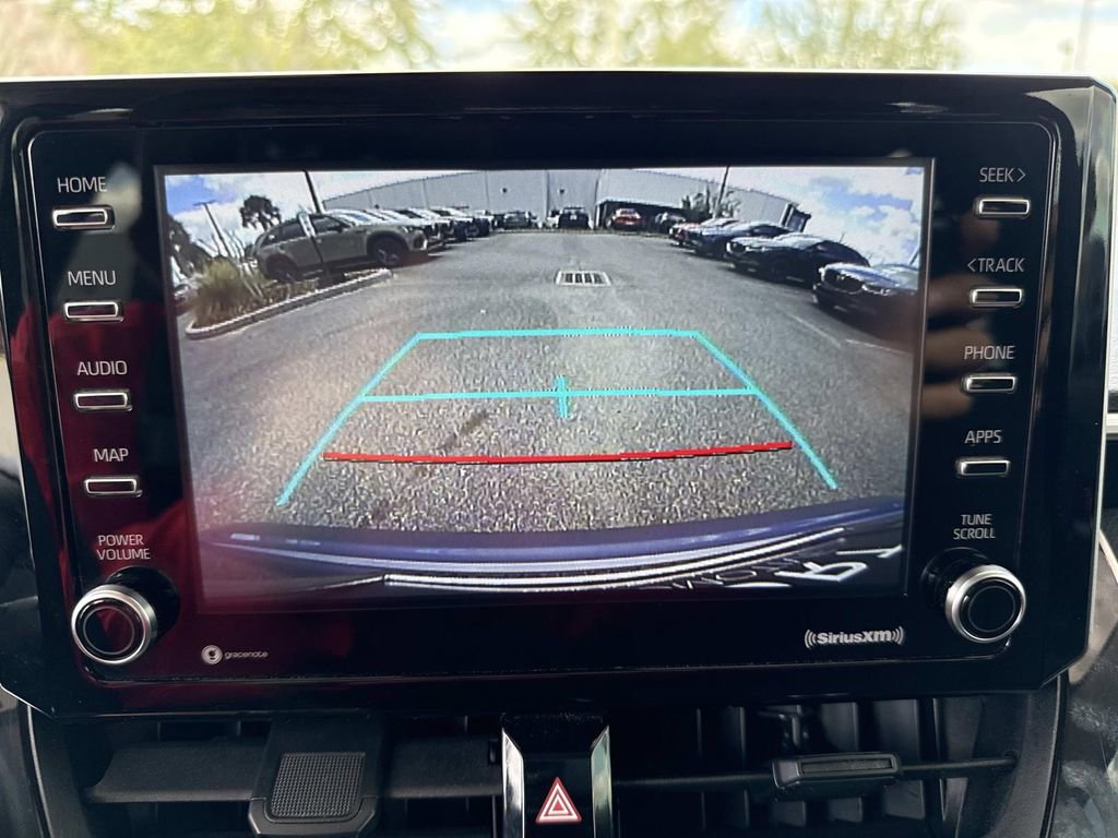 Used 2021 Toyota Corolla LE image 29