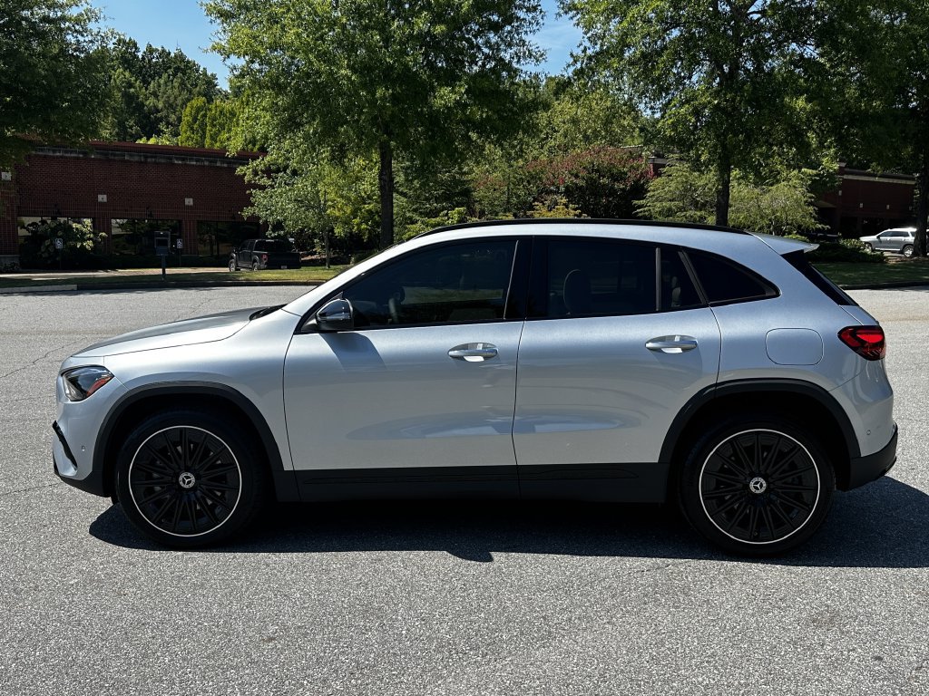Certified 2026 Mercedes-Benz GLA 250 4MATIC w/ Midnight Edition image 5