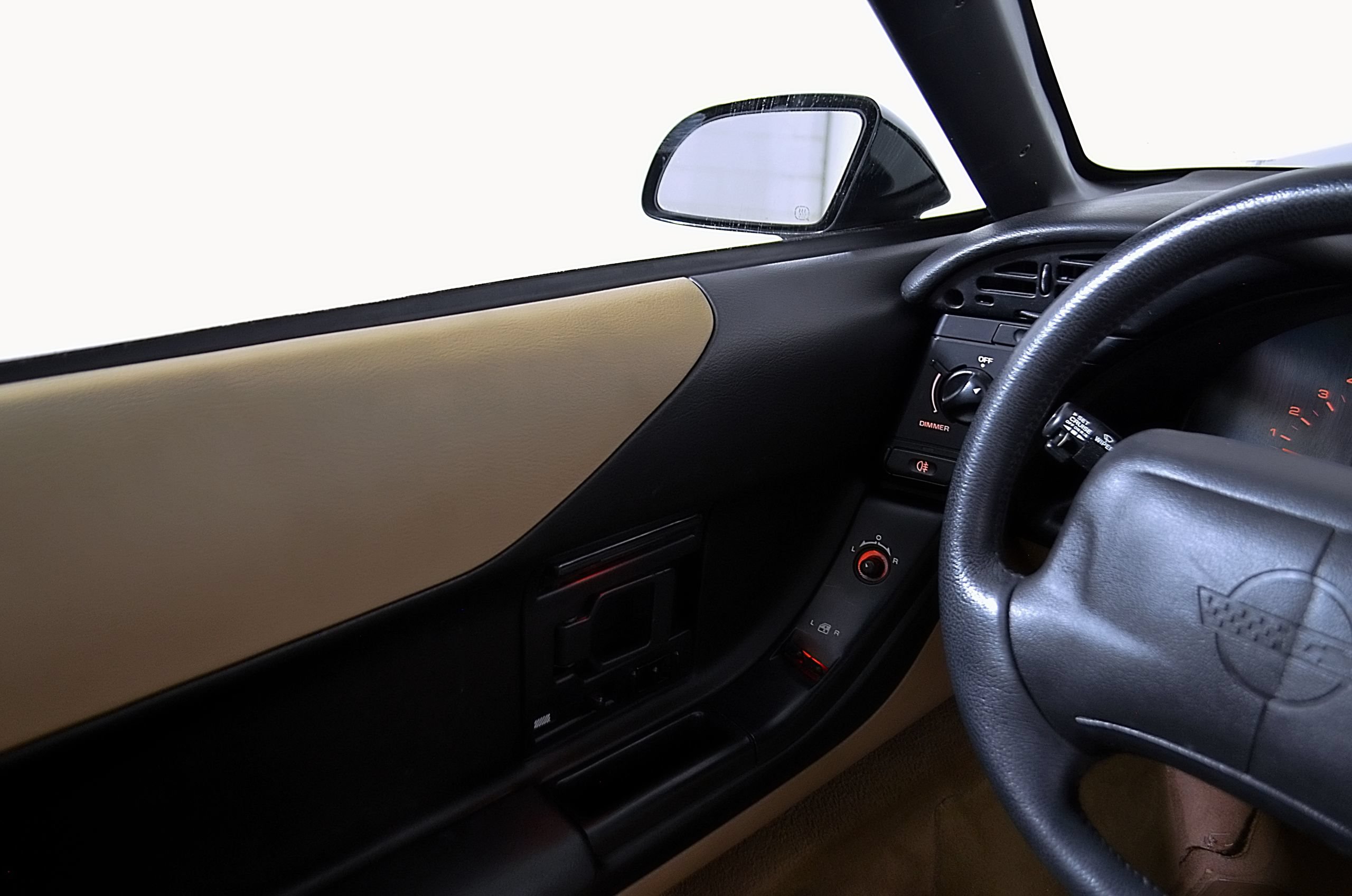 Used 1996 Chevrolet Corvette Coupe RWD image 21