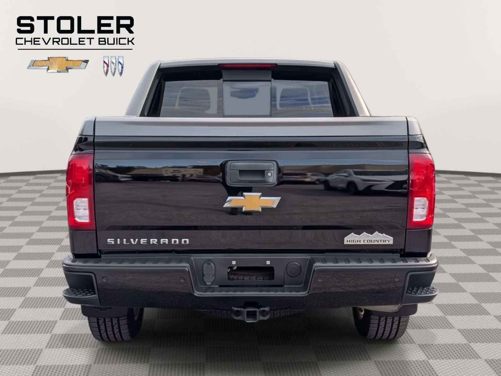 Used 2018 Chevrolet Silverado 1500 High Country w/ High Desert Package image 4