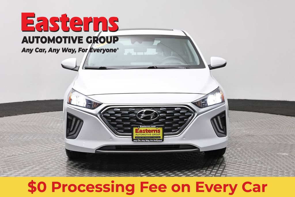 Used 2021 Hyundai Ioniq Limited FWD image 2