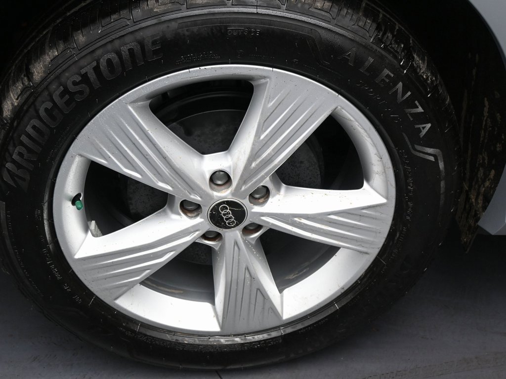 Used 2023 Audi Q4 e-tron Premium Plus w/ Premium Plus image 38