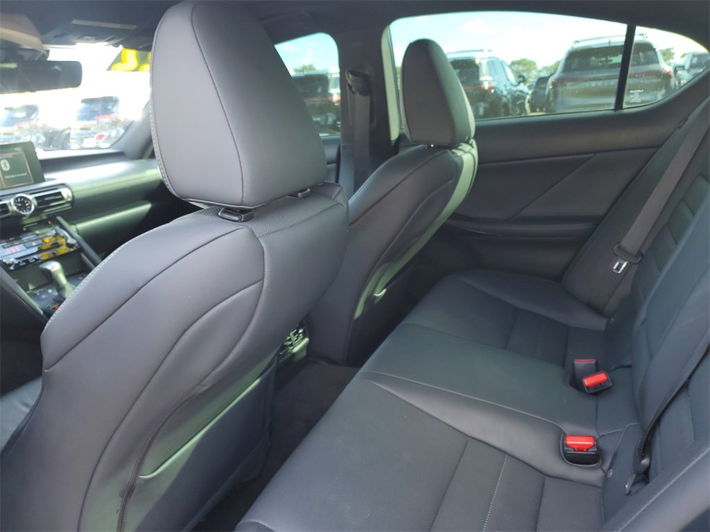 Used 2022 Lexus IS 350 F Sport image 10
