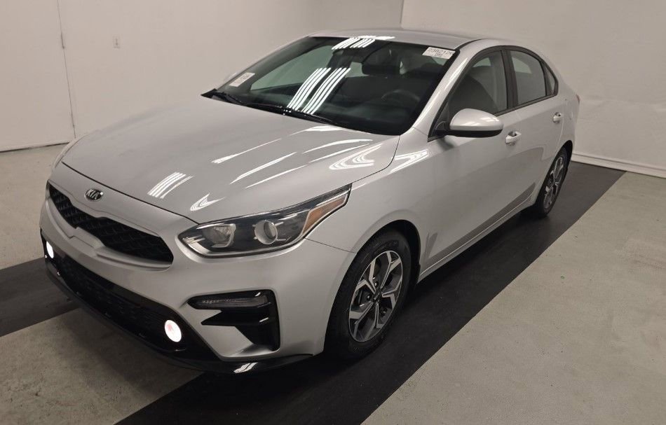 Used 2019 Kia Forte LXS FWD image 3