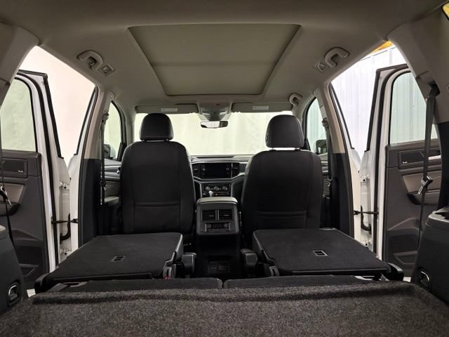 Used 2022 Volkswagen Atlas SEL Premium AWD/4WD image 17