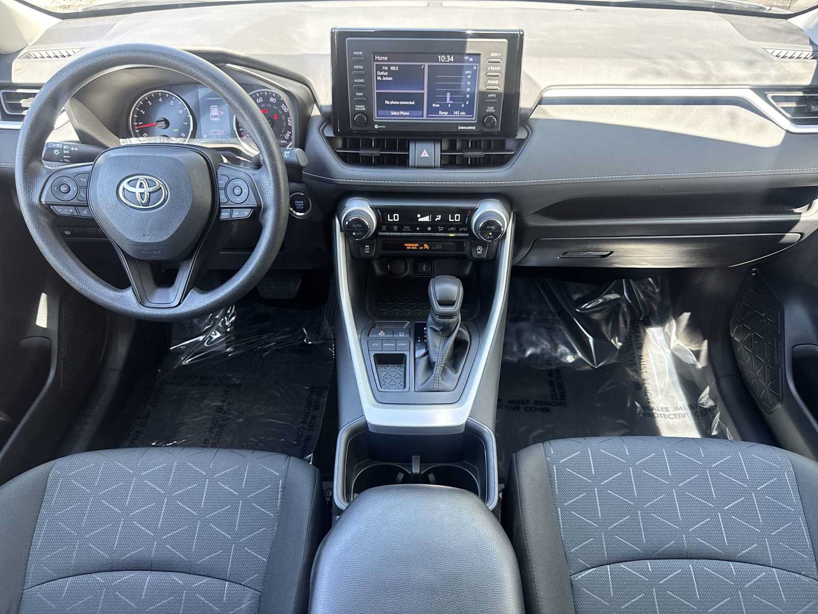 Used 2022 Toyota RAV4 XLE FWD image 13