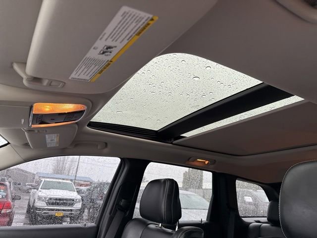 Used 2013 Jeep Grand Cherokee SRT8 w/ Trailer Tow Group IV image 28