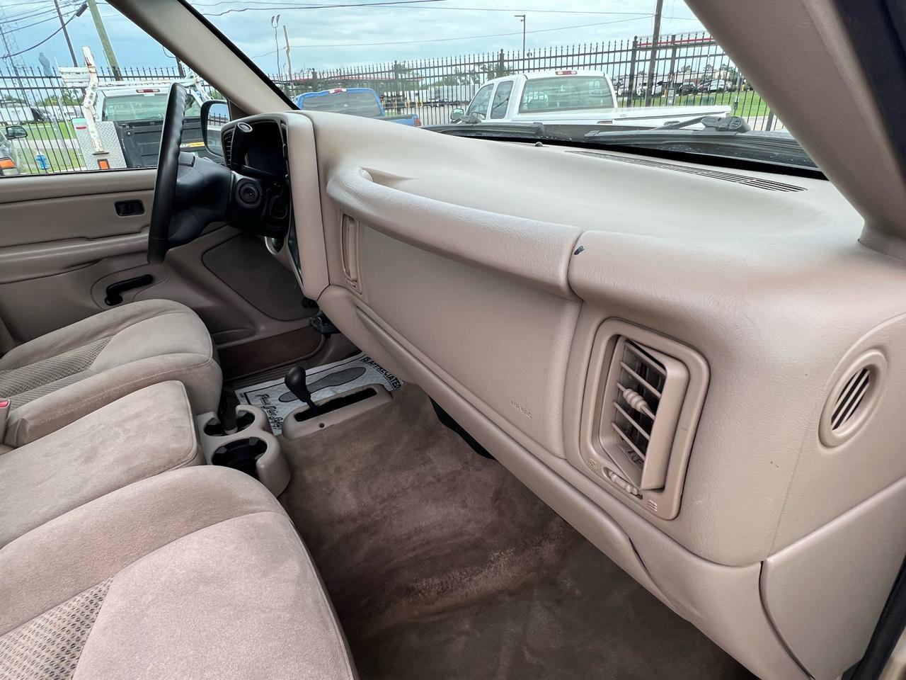 Used 2005 Chevrolet Silverado 2500 LS AWD/4WD image 28