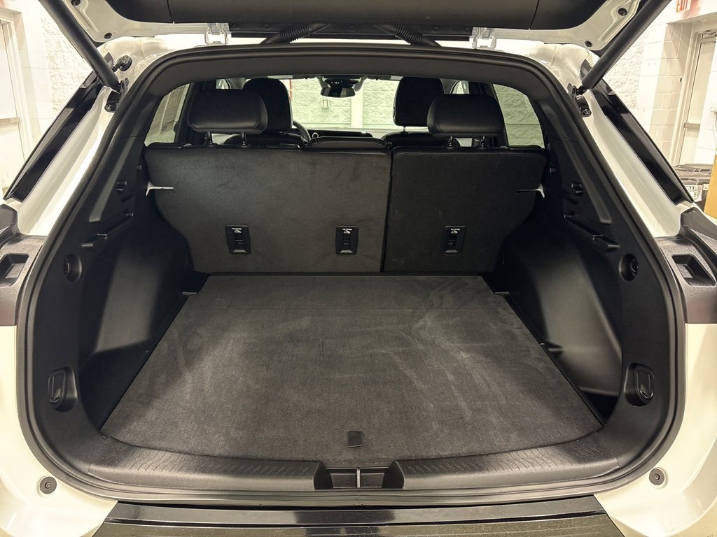 Used 2024 Chevrolet Equinox EV LT image 30