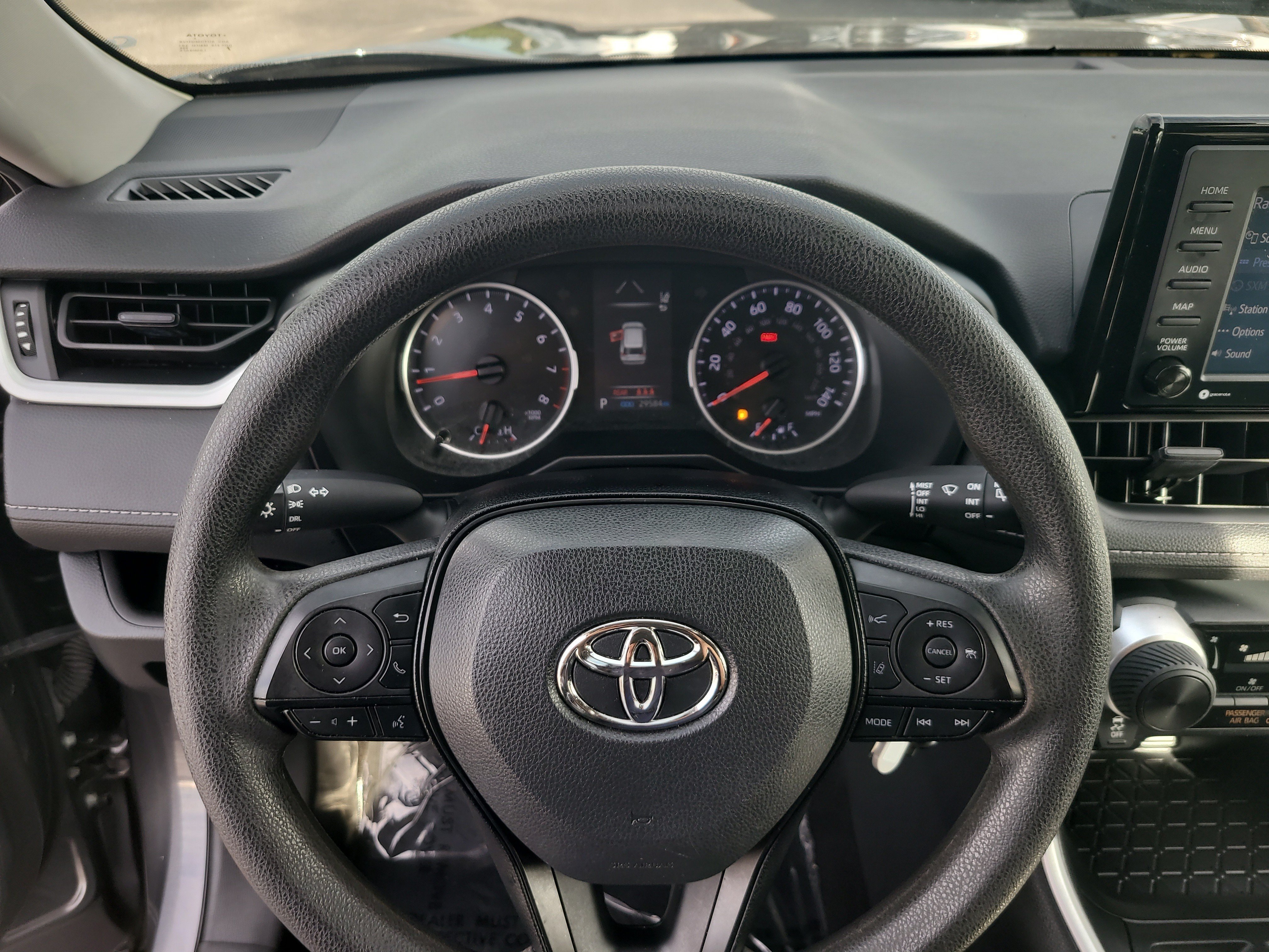Used 2022 Toyota RAV4 LE FWD image 26