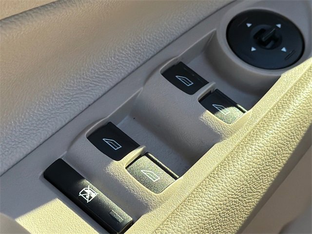 Used 2013 Ford Escape SE image 21