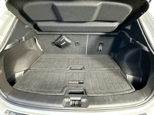 Used 2019 Nissan Rogue Sport SV w/ Technology Package AWD/4WD image 31