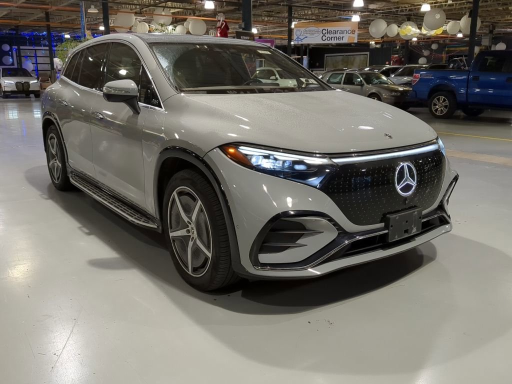 Used 2023 Mercedes-Benz EQS 450+ 4MATIC SUV image 4