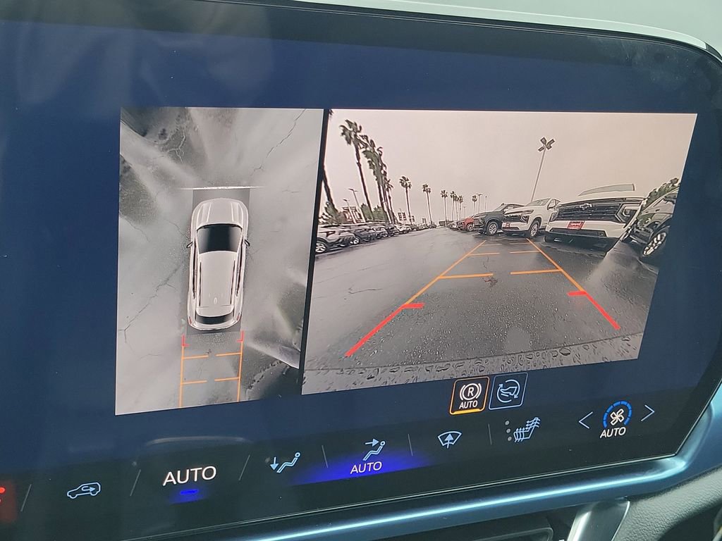 Used 2026 Chevrolet Equinox EV LT image 10