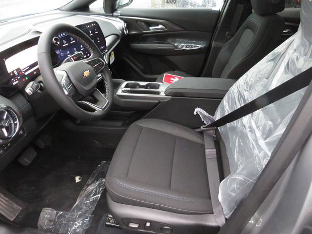 New 2026 Chevrolet Equinox EV LT image 14