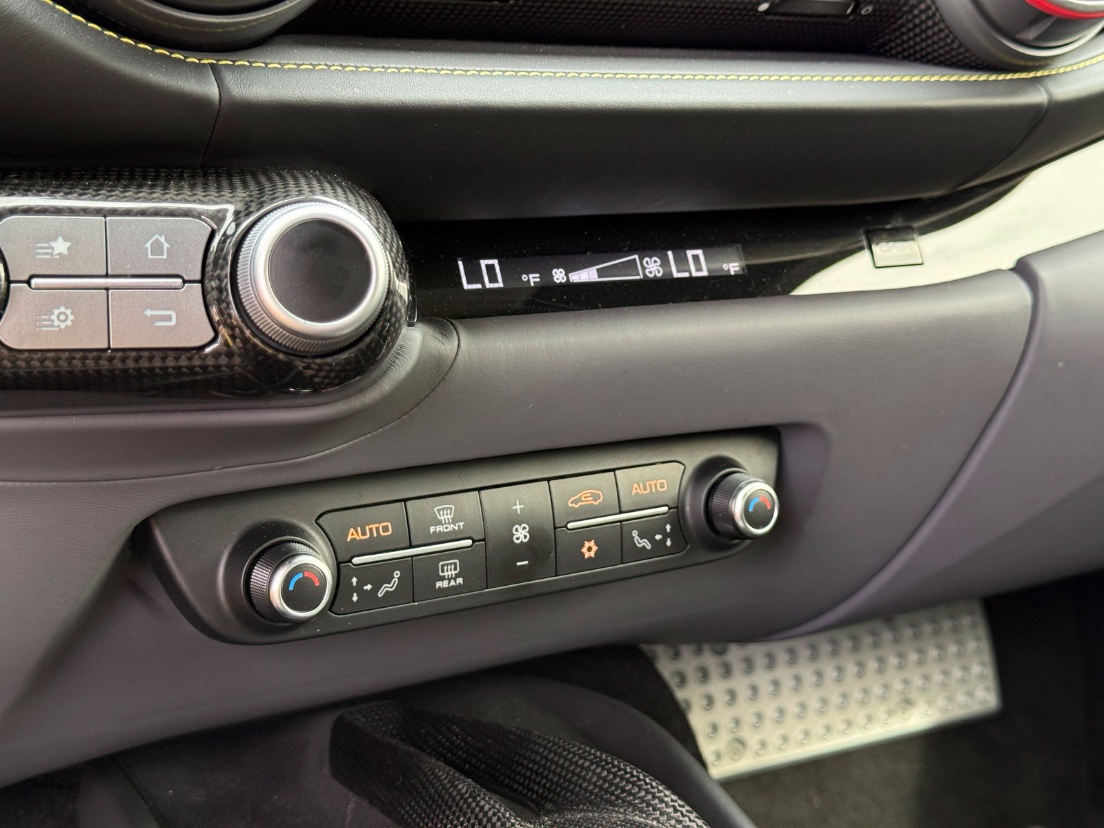 Used 2019 Ferrari 812 Superfast RWD image 37