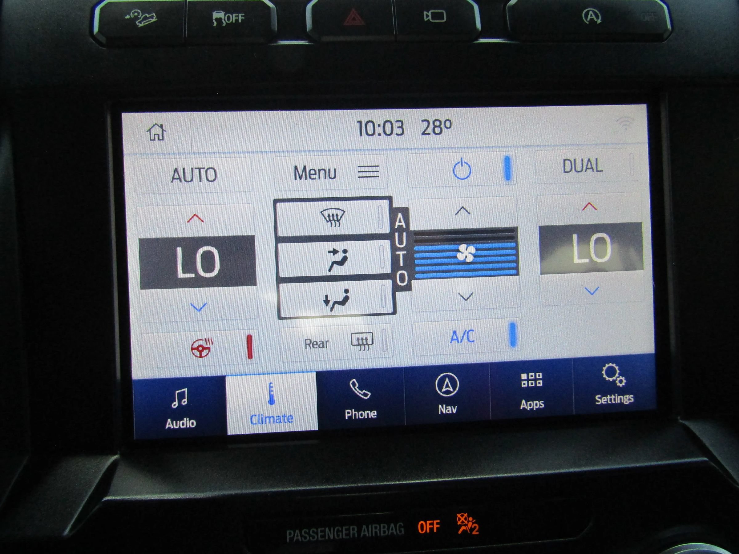 Used 2019 Ford F150 Lariat w/ Equipment Group 502A Luxury AWD/4WD image 28