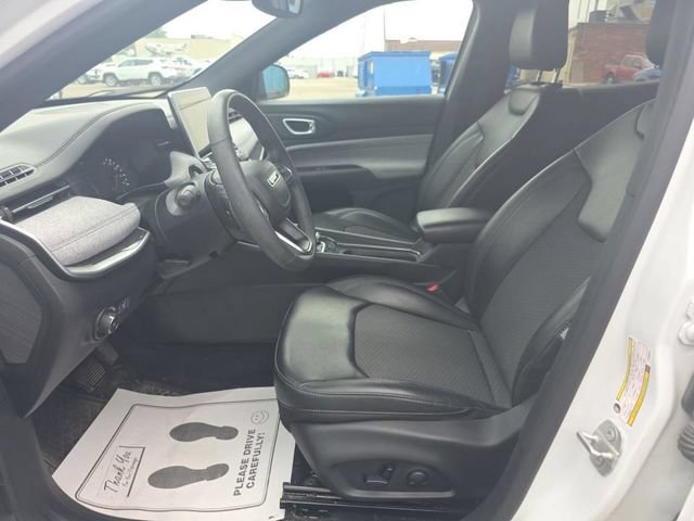 Certified 2023 Jeep Compass Latitude w/ Convenience Group AWD/4WD image 7