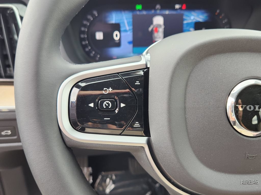 New 2026 Volvo XC60 B5 Plus w/ Protection Package Premier AWD/4WD image 17