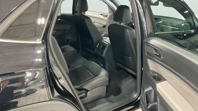 Used 2023 Volkswagen Atlas Cross Sport SE AWD/4WD image 20