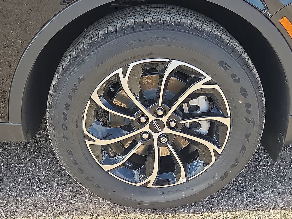New 2026 Lincoln Nautilus Premier AWD/4WD image 7