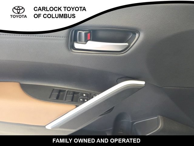 Used 2026 Toyota Corolla Cross XLE w/ Convenience Package FWD image 12