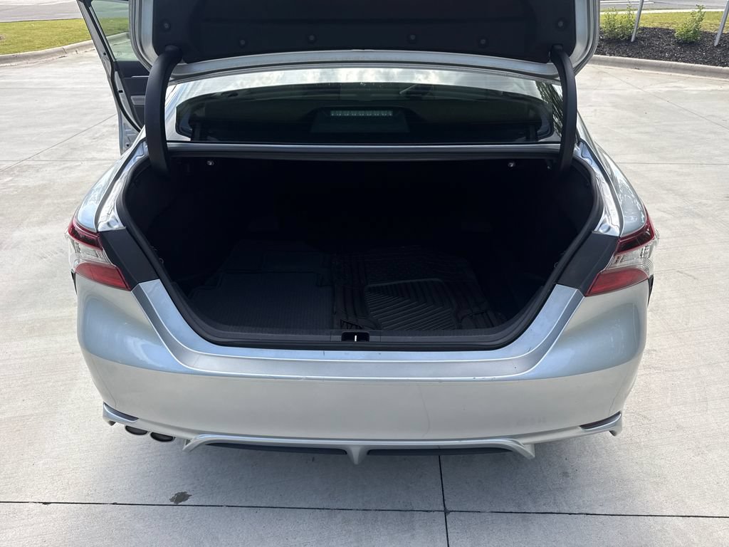 Used 2022 Toyota Camry SE FWD image 33